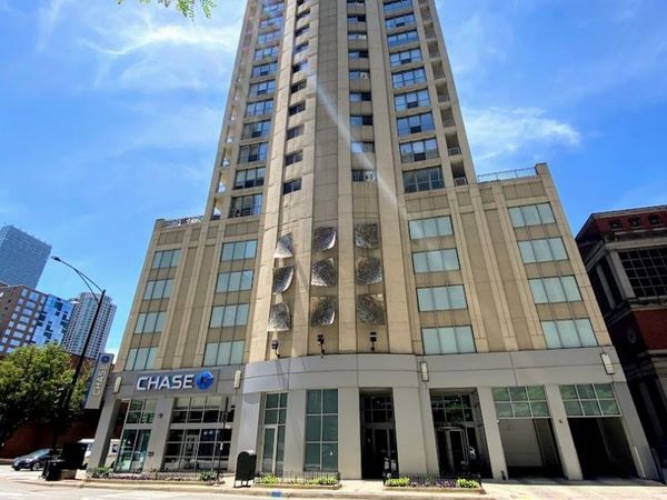 600 N Dearborn Street , Unit 811, Chicago, IL 60654