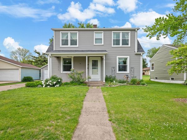 224 E James Street , Walcott, IA 52773