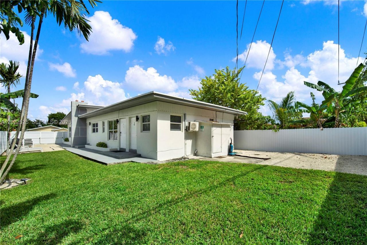 1236 NE 109th St , Unit 2, Miami, FL 33161 Photo