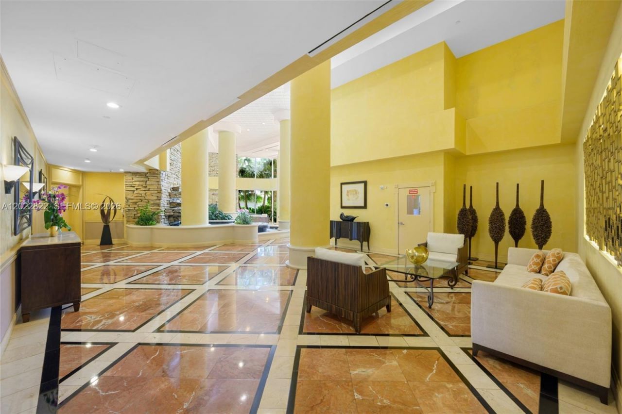 20281 E Country Club Dr , Unit 2310, Aventura, FL 33180 Photo
