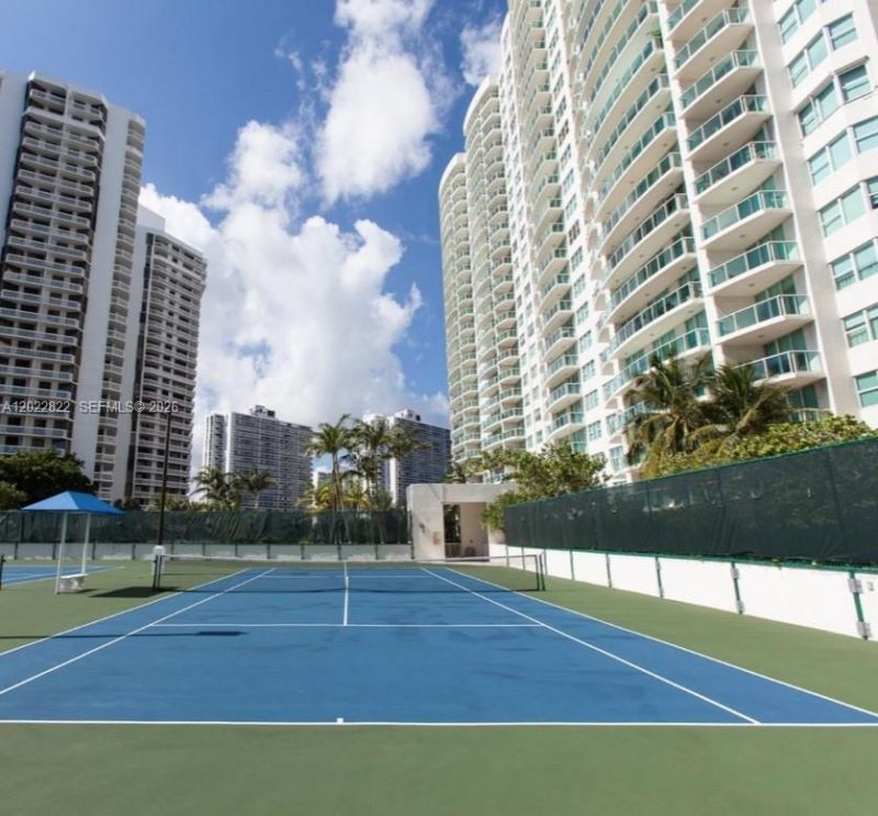 20281 E Country Club Dr , Unit 2310, Aventura, FL 33180 Photo