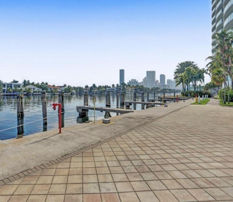 20281 E Country Club Dr , Unit 2310, Aventura, FL 33180 Photo