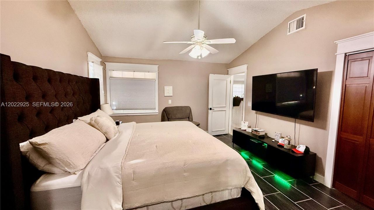 5470 Pine Cir , Coral Springs, FL 33067 Photo
