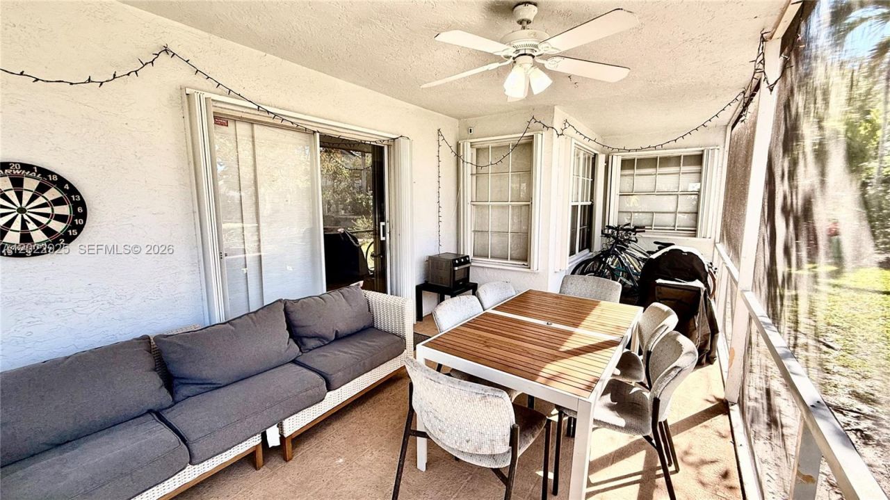 5470 Pine Cir , Coral Springs, FL 33067 Photo