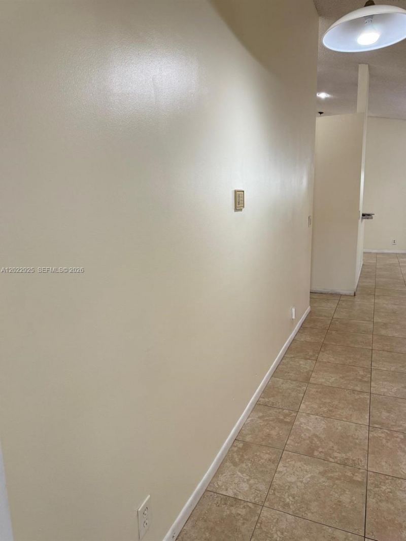 5470 Pine Cir , Coral Springs, FL 33067 Photo