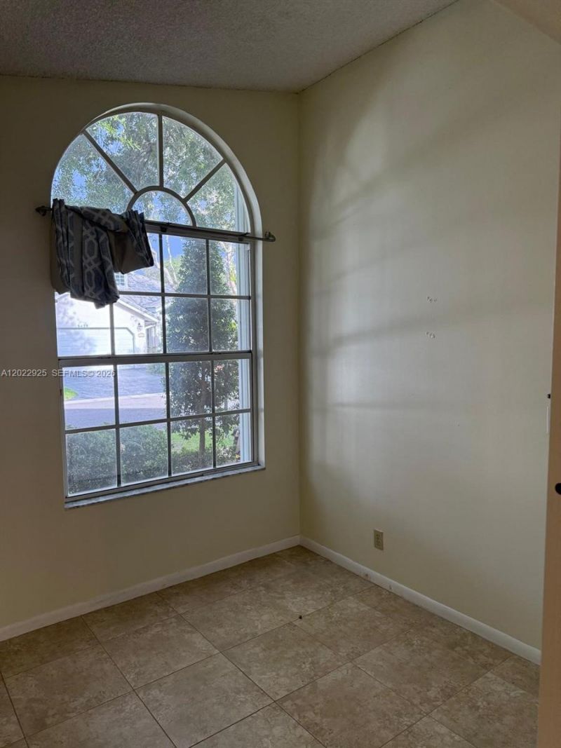 5470 Pine Cir , Coral Springs, FL 33067 Photo