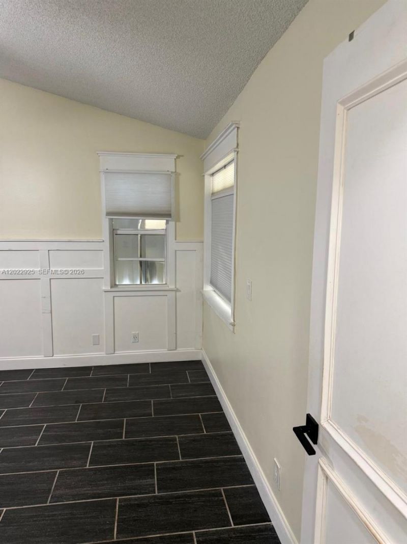 5470 Pine Cir , Coral Springs, FL 33067 Photo