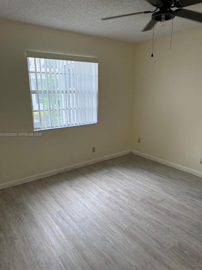 5470 Pine Cir , Coral Springs, FL 33067 Photo
