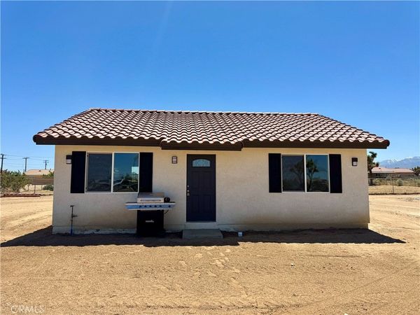 8867 Gorgonio Road, Unit B, Victorville, CA 92392