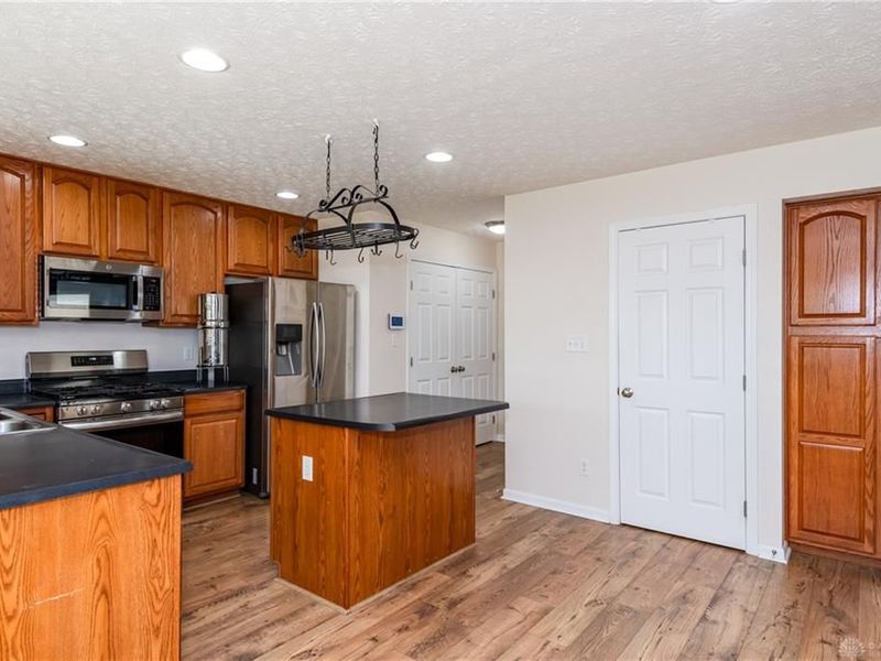 6521 Averell Drive, Huber Heights, OH 45424 Photo 13