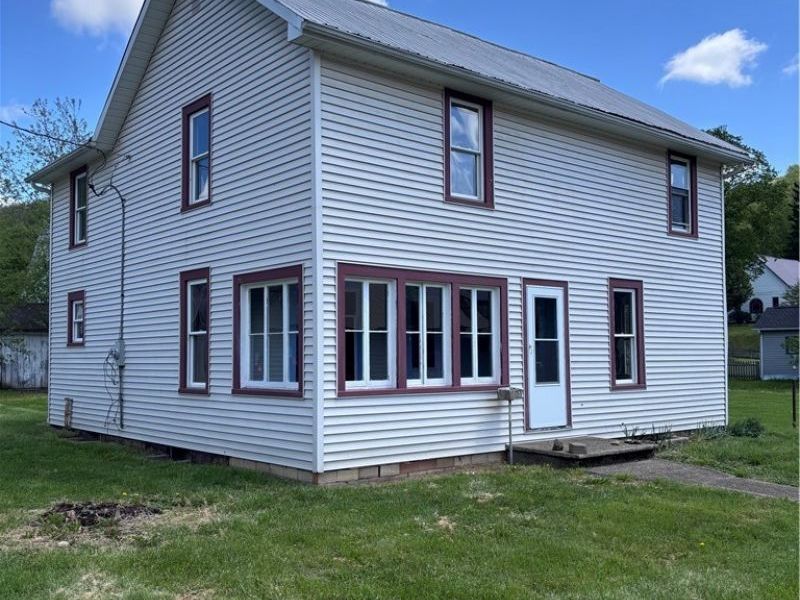 323 Galation St, Glenmont, OH 44628 Photo 1