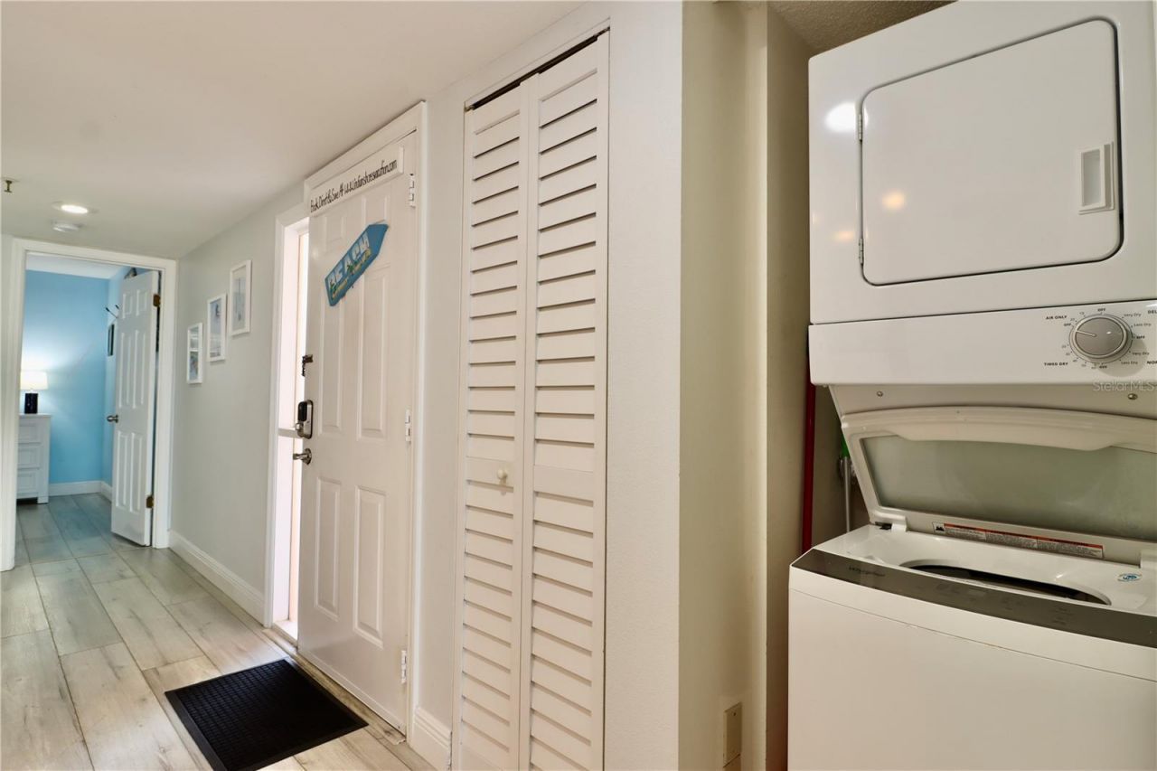 18400 Gulf Boulevard, Unit 2103, Indian Shores, FL 33785 Photo