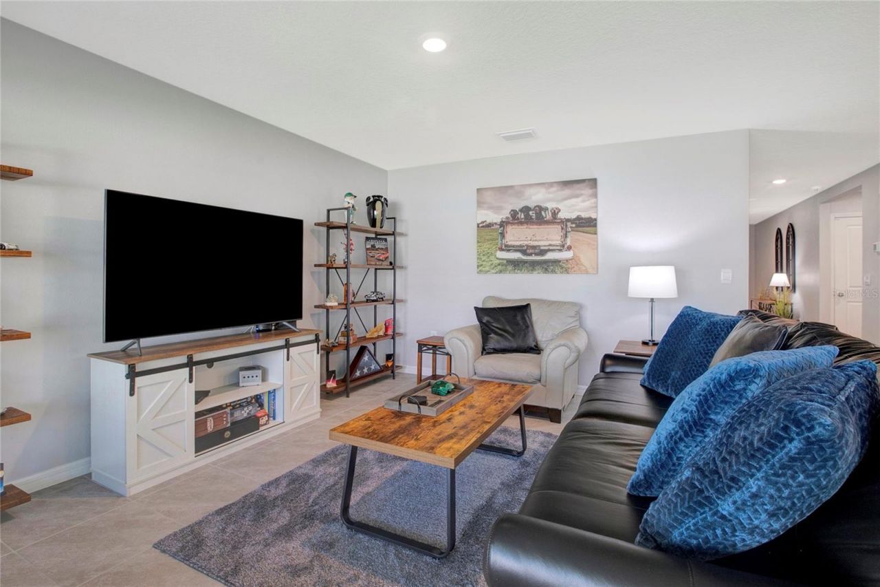 9206 Mission Bay Place, Tampa, FL 33637 Photo