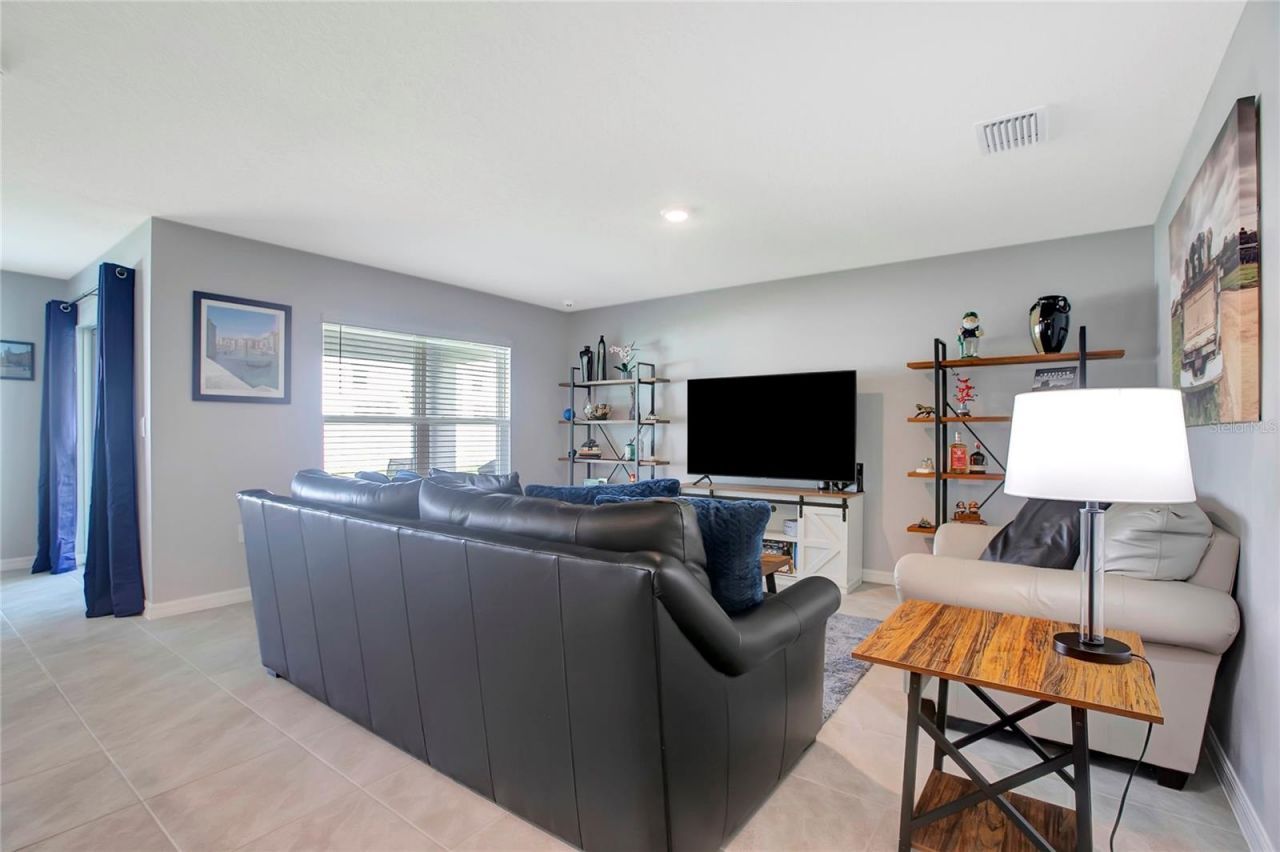 9206 Mission Bay Place, Tampa, FL 33637 Photo