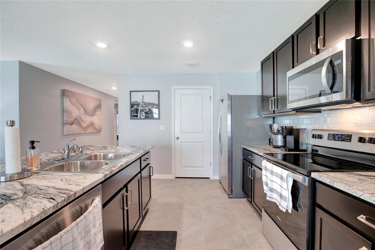 9206 Mission Bay Place, Tampa, FL 33637 Photo