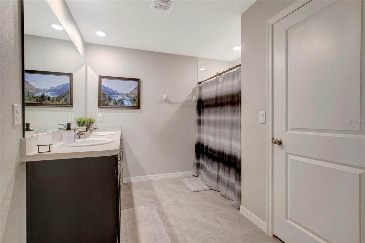 9206 Mission Bay Place, Tampa, FL 33637 Photo