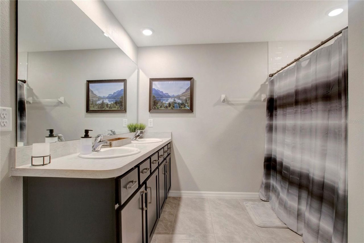 9206 Mission Bay Place, Tampa, FL 33637 Photo