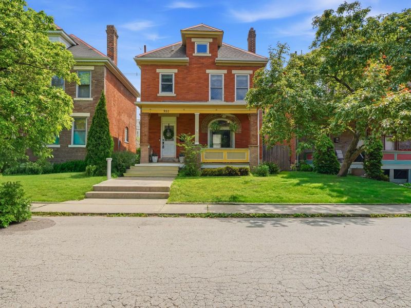 950 Mt Pleasant Avenue , Columbus, OH 43201 Photo 2