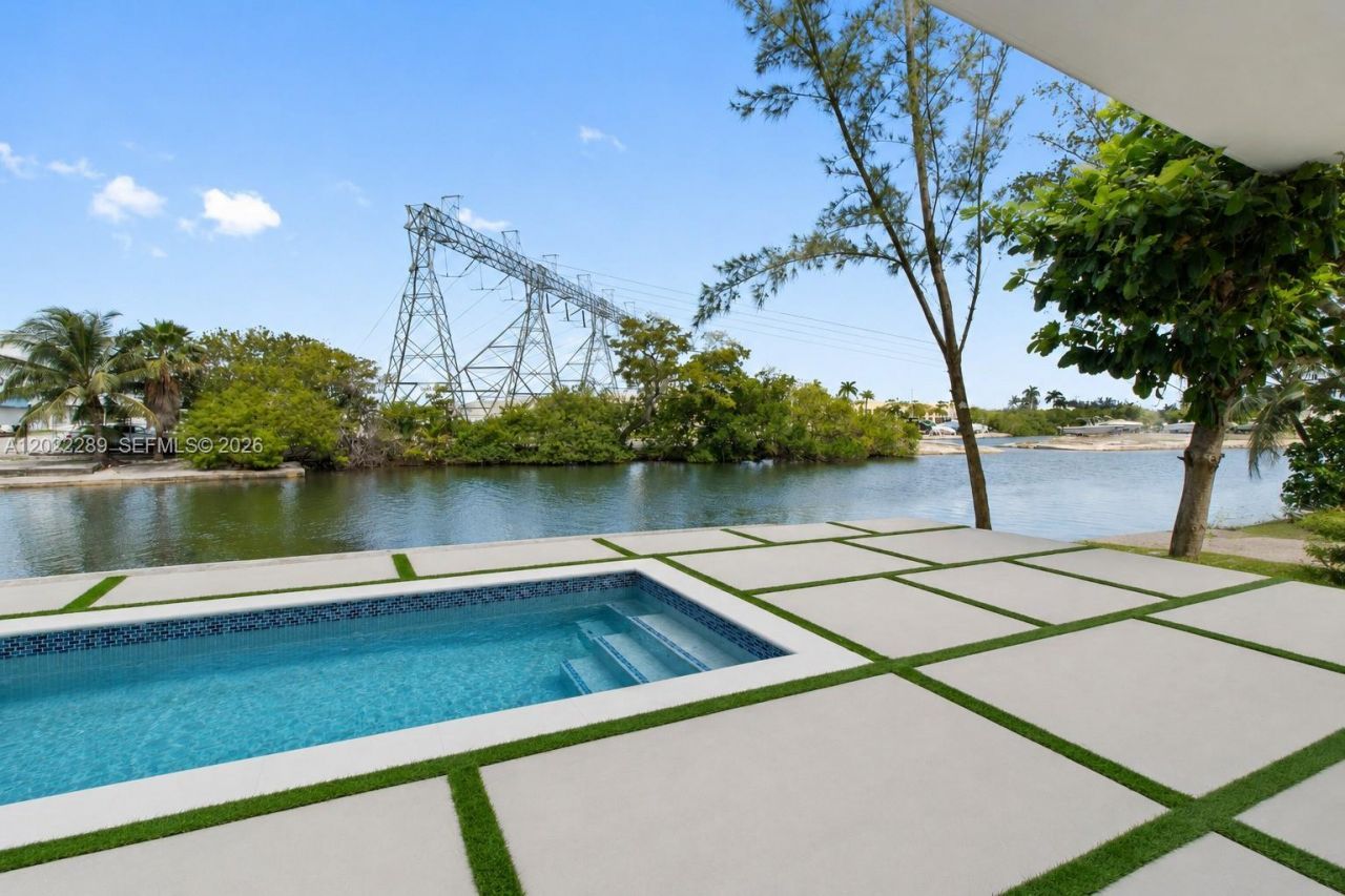 201 NW 14 Way , Dania Beach, FL 33004 Photo