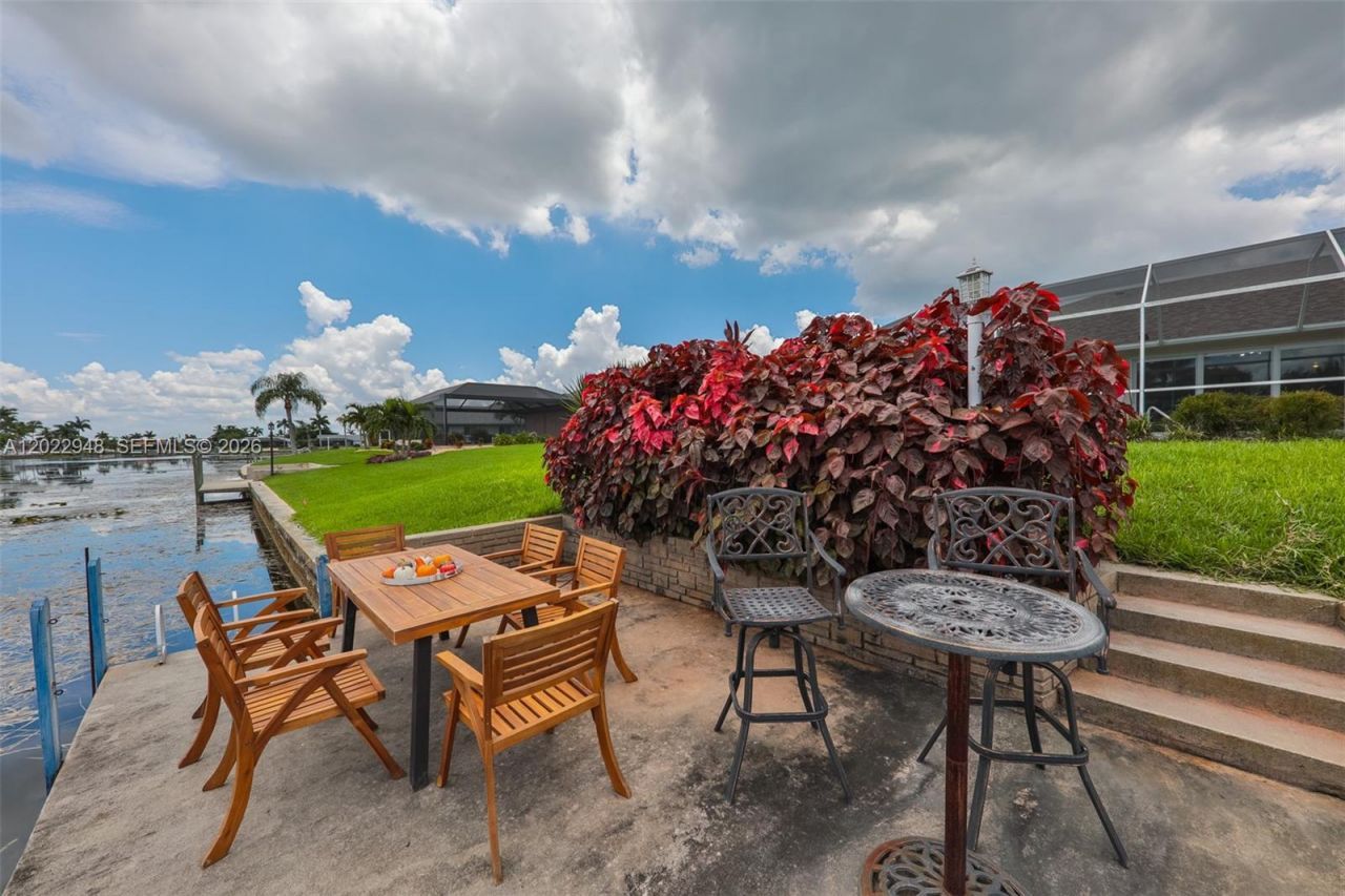 503 SW 17th St, Cape Coral, FL 33990 Photo