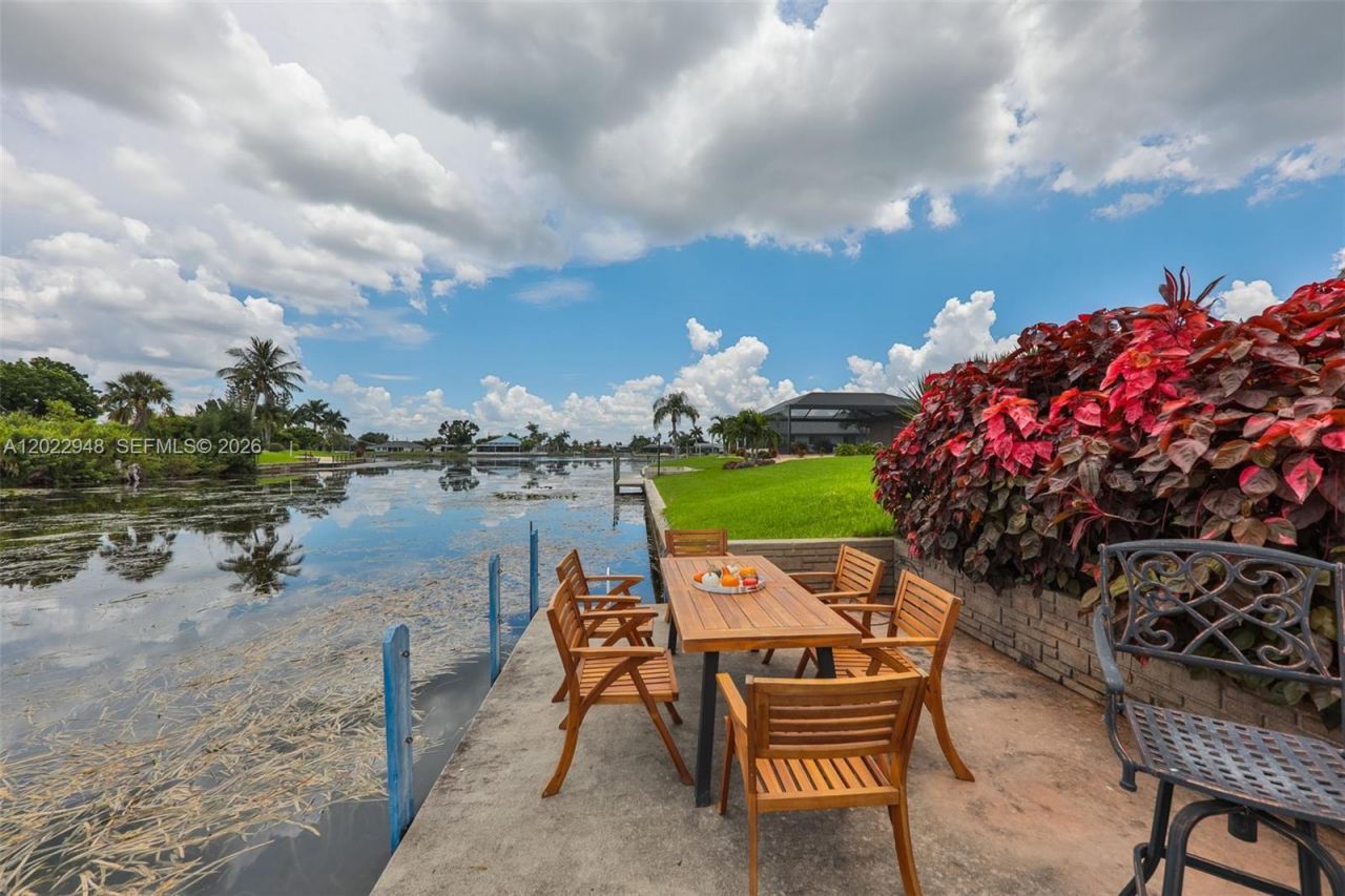 503 SW 17th St, Cape Coral, FL 33990 Photo