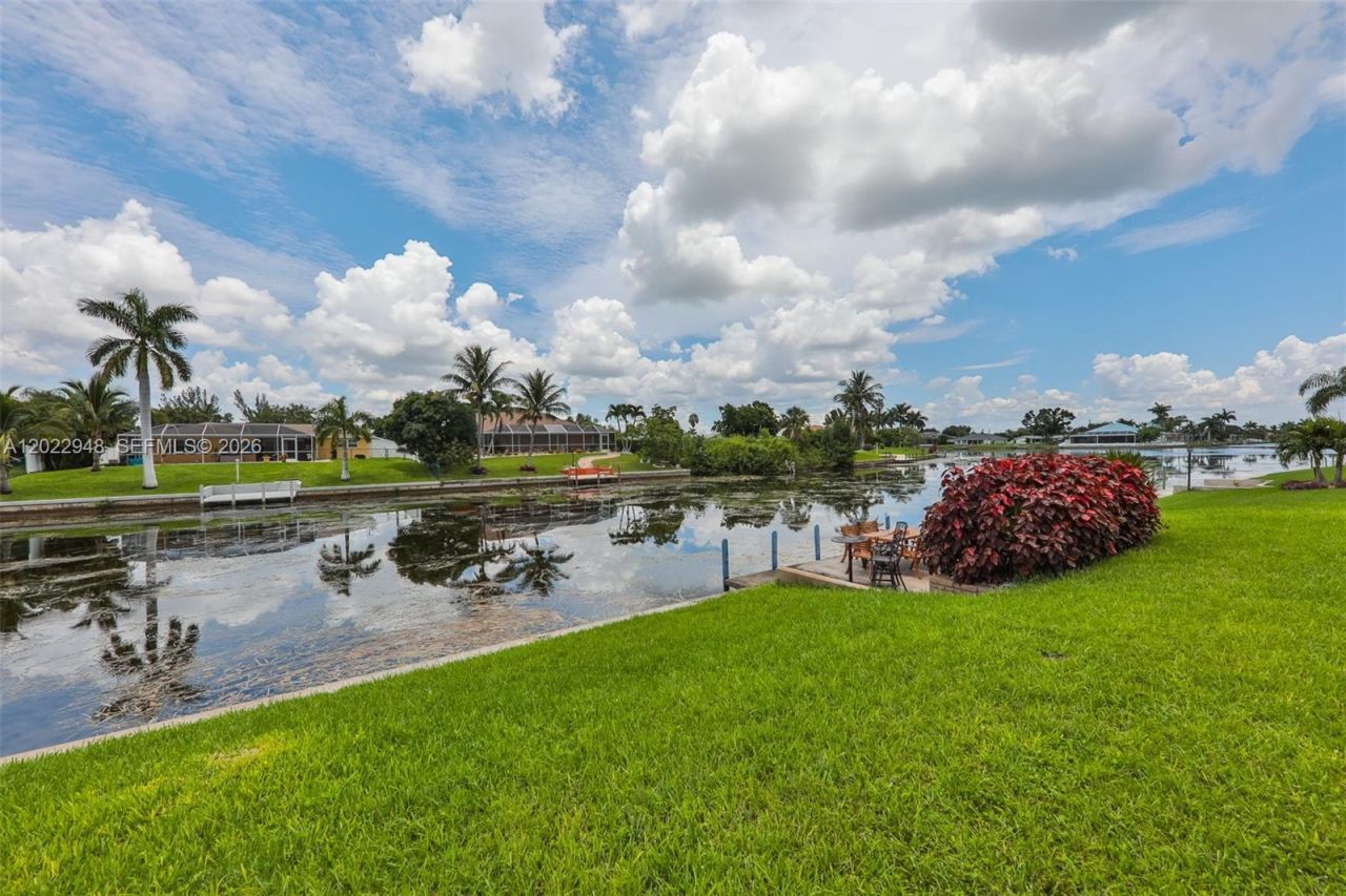 503 SW 17th St, Cape Coral, FL 33990 Photo