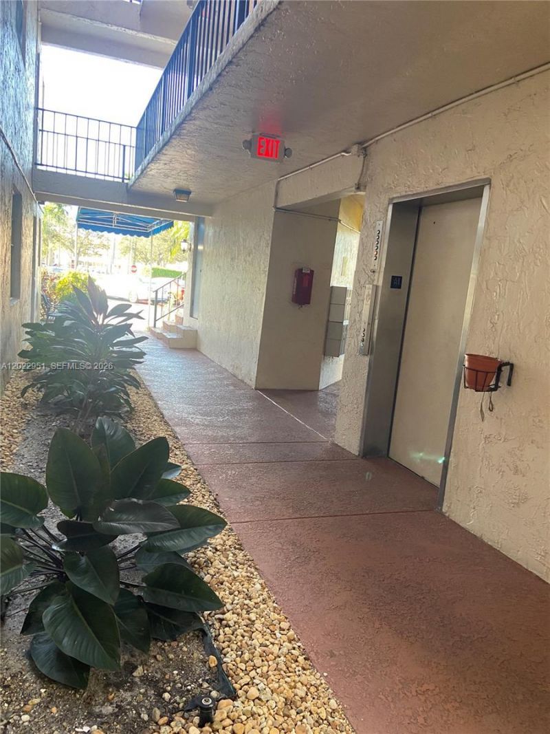 7502 NW 30th Pl , Unit 417, Sunrise, FL 33313 Photo