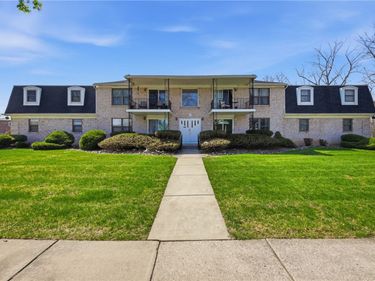 136 Denrose Drive, Unit 4, Buffalo, NY 14228