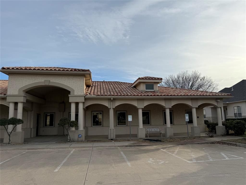 1001 Long Prairie Road, Flower Mound, TX 75022 Main Photo