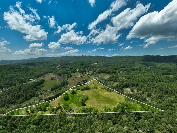 856 Shingletown Tract 1 Road, Mountain City, TN 37683