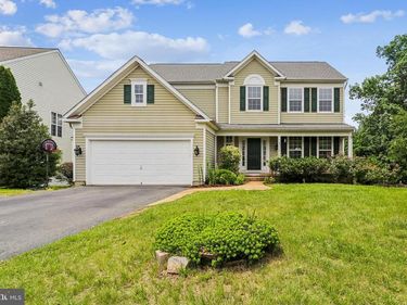 21745 REGENTS PARK CIRCLE, STERLING, VA 20166