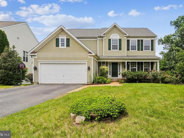 21745 REGENTS PARK CIRCLE, STERLING, VA 20166