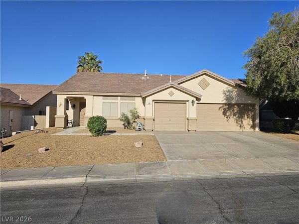 32 Hatten Bay Street , Henderson, NV 89012
