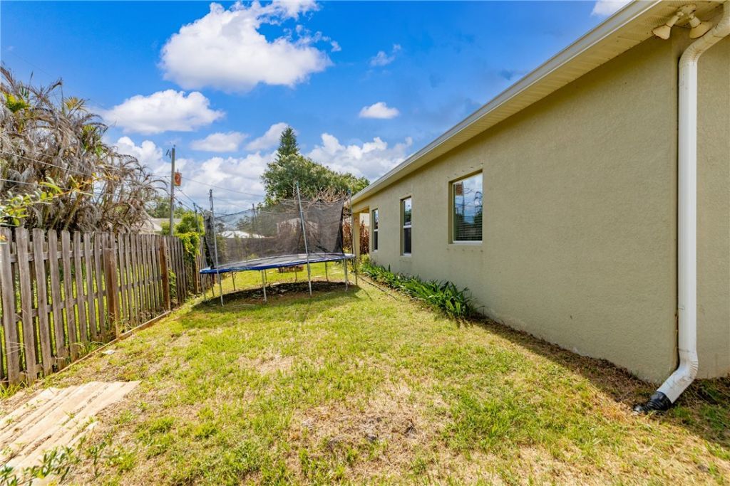 956 Claire Avenue, Sebastian, FL 32958 Photo
