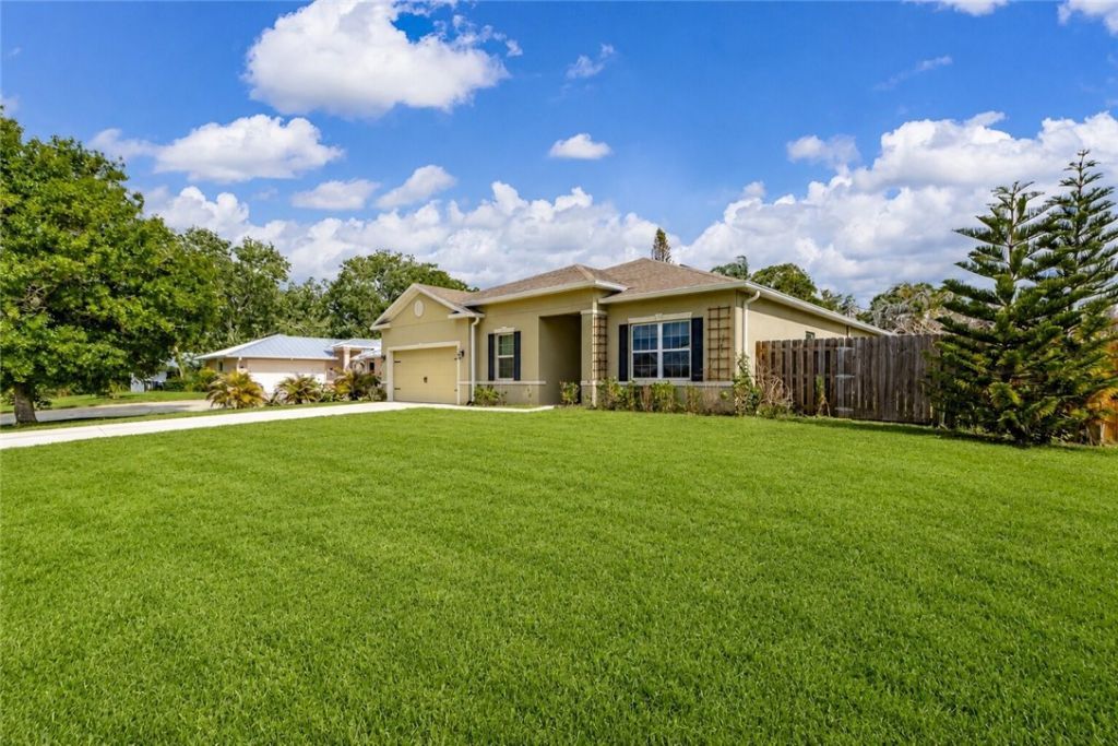 956 Claire Avenue, Sebastian, FL 32958 Photo