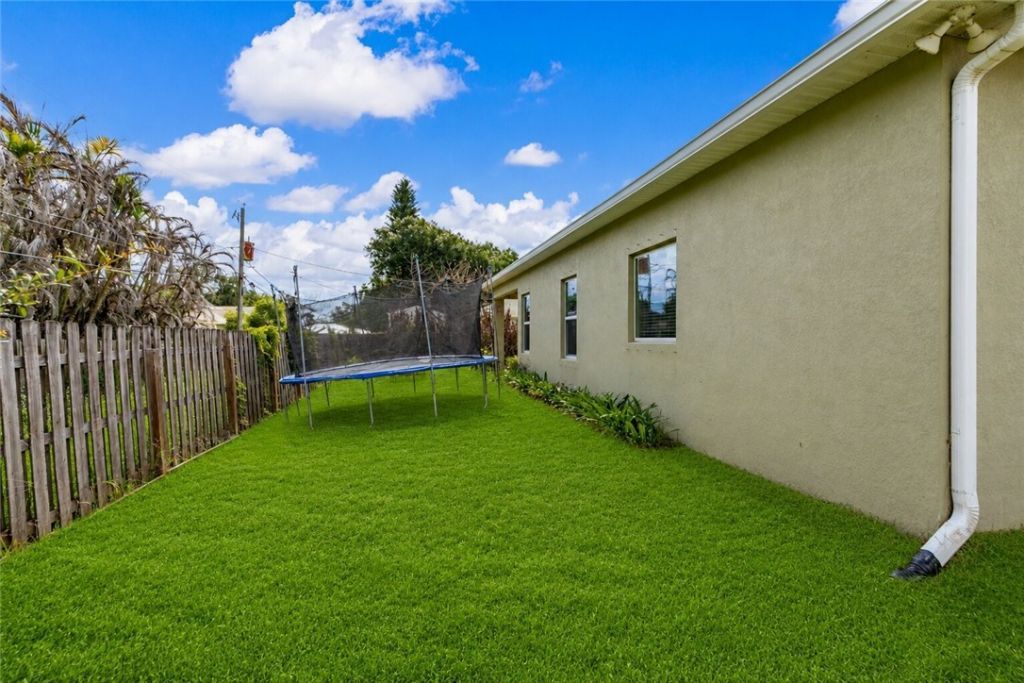 956 Claire Avenue, Sebastian, FL 32958 Photo