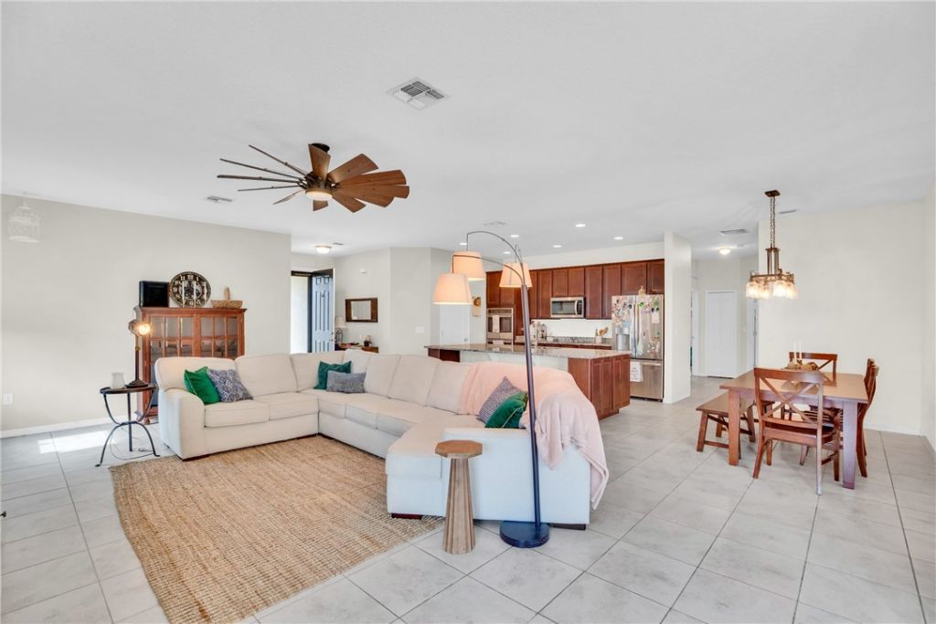 956 Claire Avenue, Sebastian, FL 32958 Photo