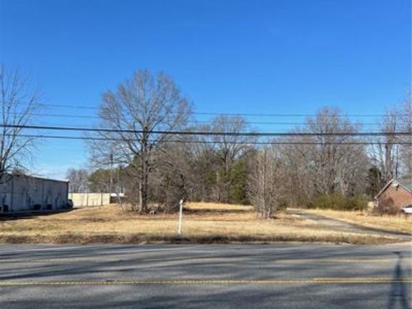313 E Meadow Road , Eden, NC 27288