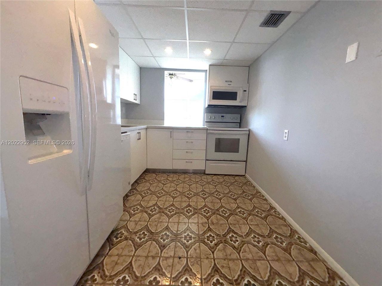 2001 Atlantic Shores Blvd , Unit 409, Hallandale Beach, FL 33009 Photo