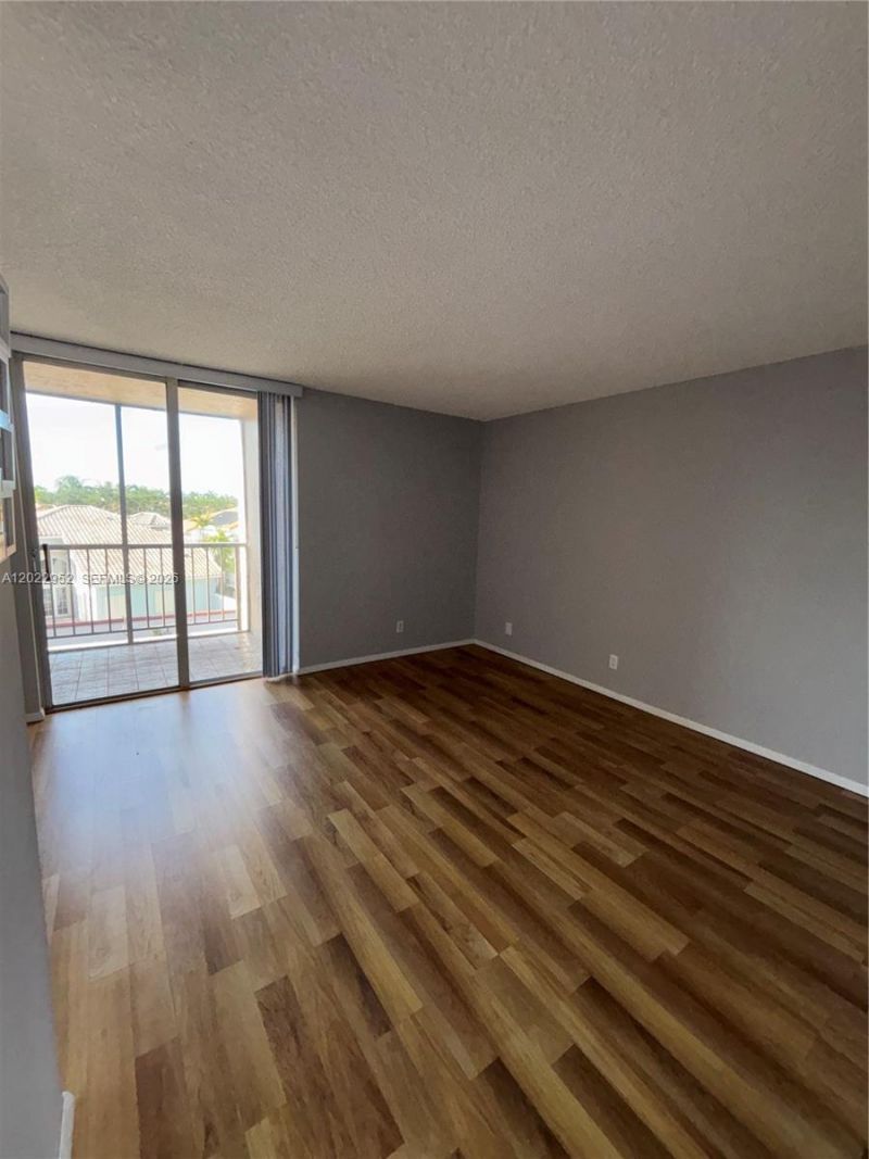 2001 Atlantic Shores Blvd , Unit 409, Hallandale Beach, FL 33009 Photo