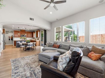 1924 Saint Patrick Way, Roseville, CA 95747 Photo