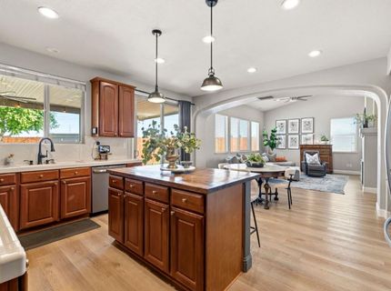 1924 Saint Patrick Way, Roseville, CA 95747 Photo