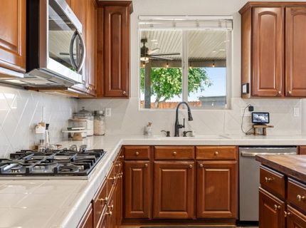 1924 Saint Patrick Way, Roseville, CA 95747 Photo