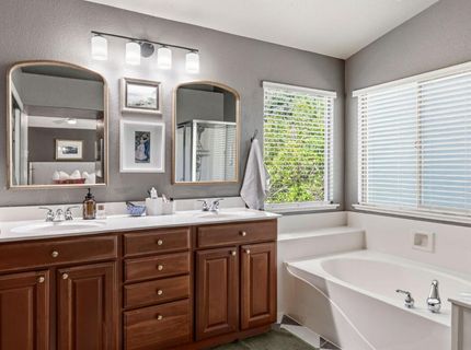 1924 Saint Patrick Way, Roseville, CA 95747 Photo