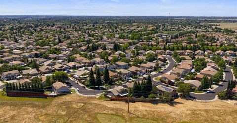 1924 Saint Patrick Way, Roseville, CA 95747 Photo