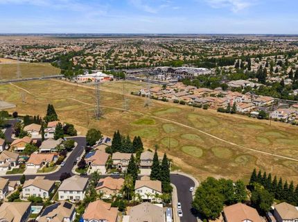1924 Saint Patrick Way, Roseville, CA 95747 Photo