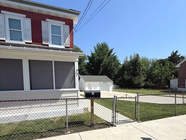 5 3RD STREET , BROOKHAVEN, PA 19015
