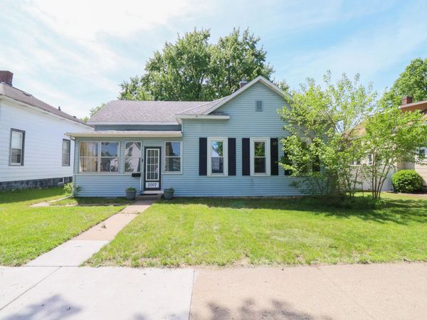 2007 Kane St, La Crosse, WI 54603