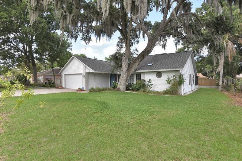 2213 Pine Tree Drive, Edgewater, FL 32141 Photo