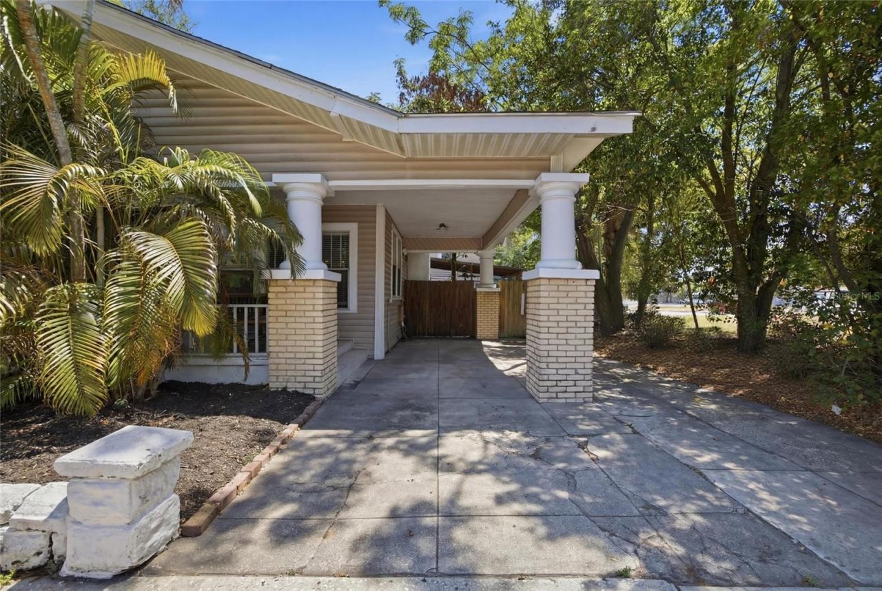 905 E 22nd Avenue, Tampa, FL 33605 Photo